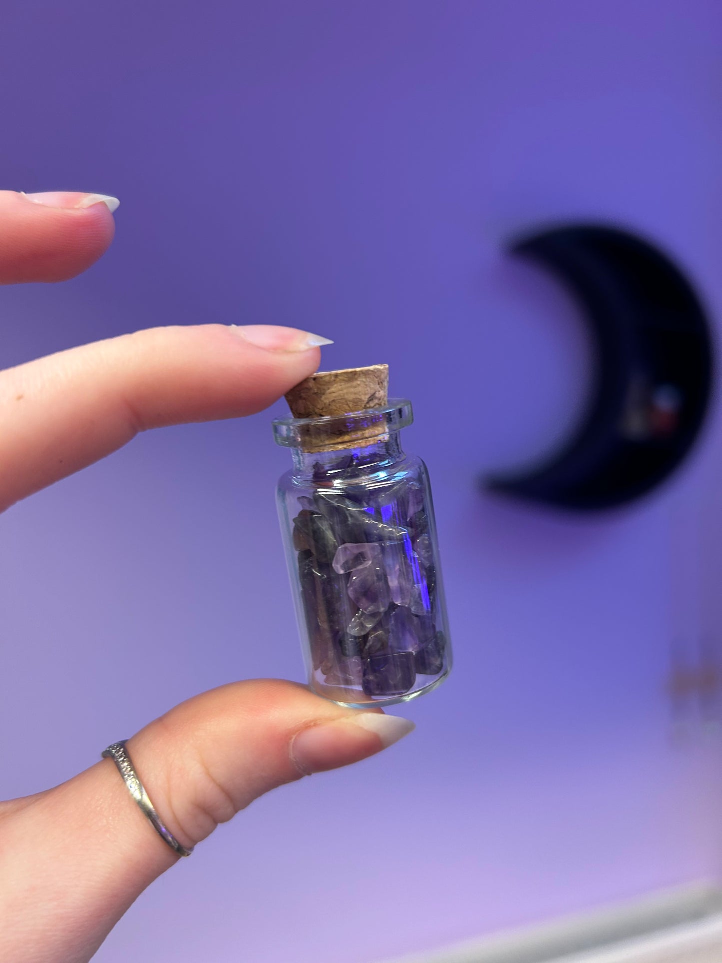 Amethyst chip bottle