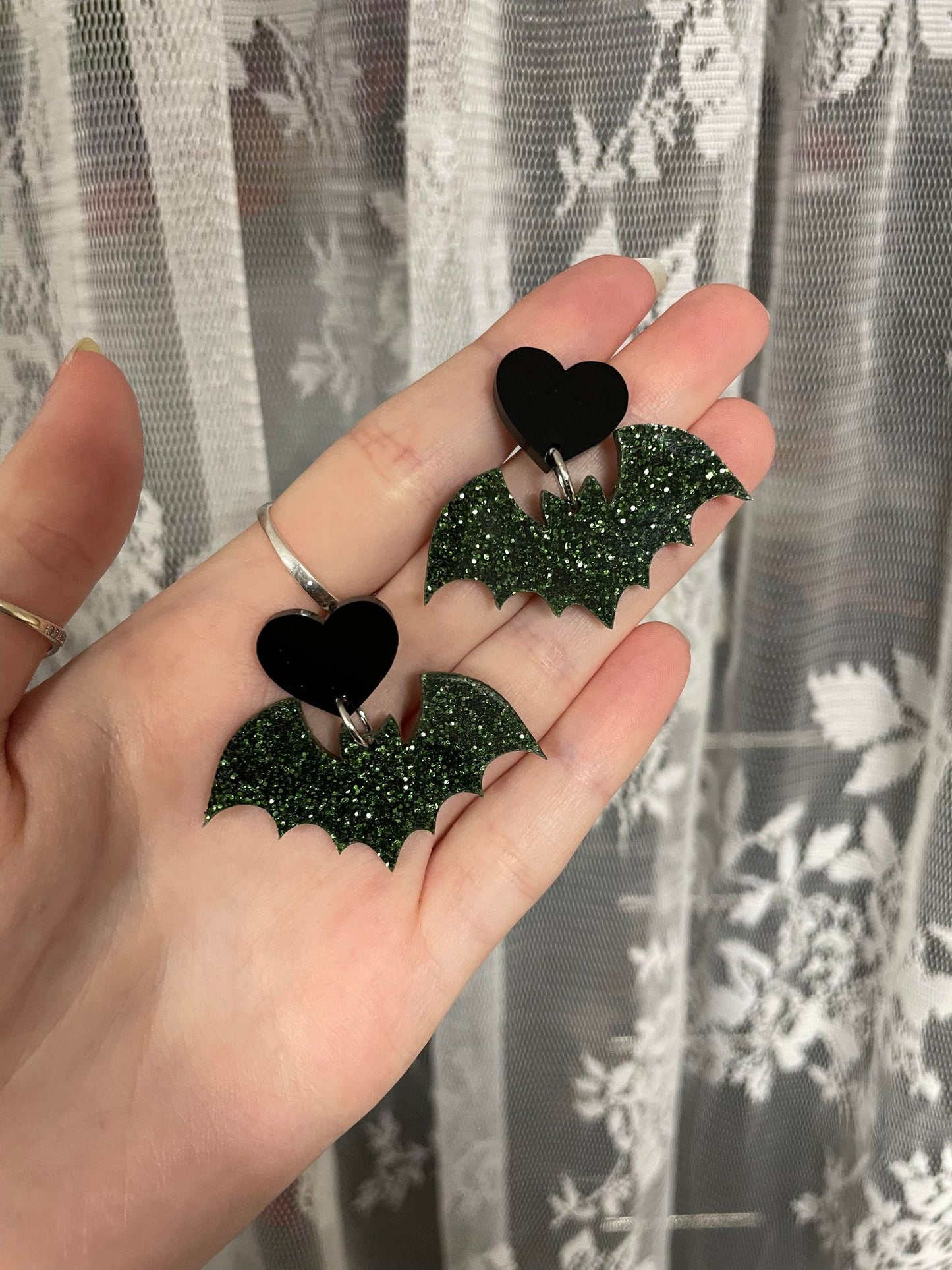heart stud bats Acrylic Earrings