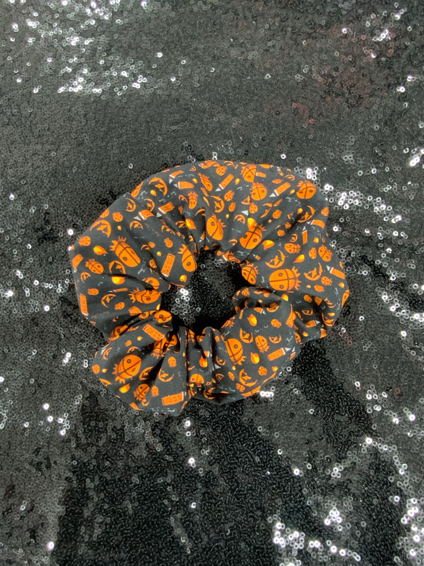 Mini print Sam hair scrunchie