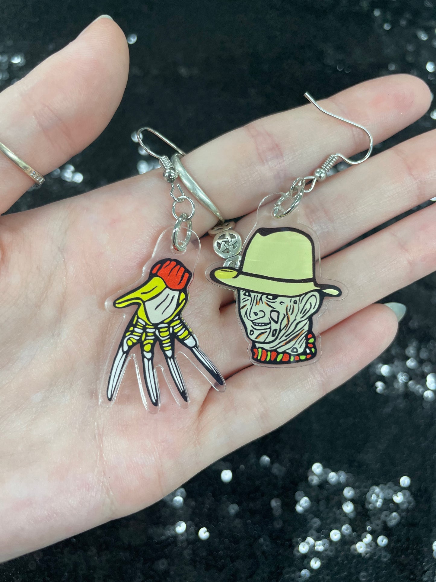Freddy deluxe acrylic earrings