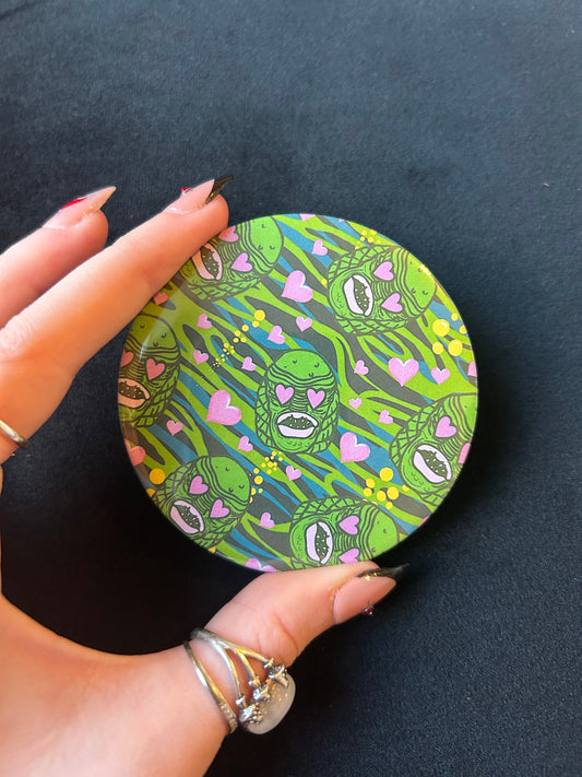 Creature pocket Mirror