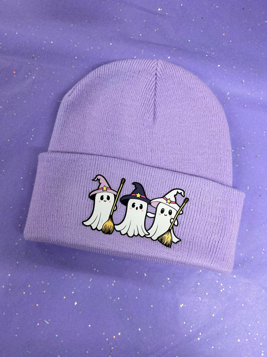 Witchy Ghosts beanie (lavender)