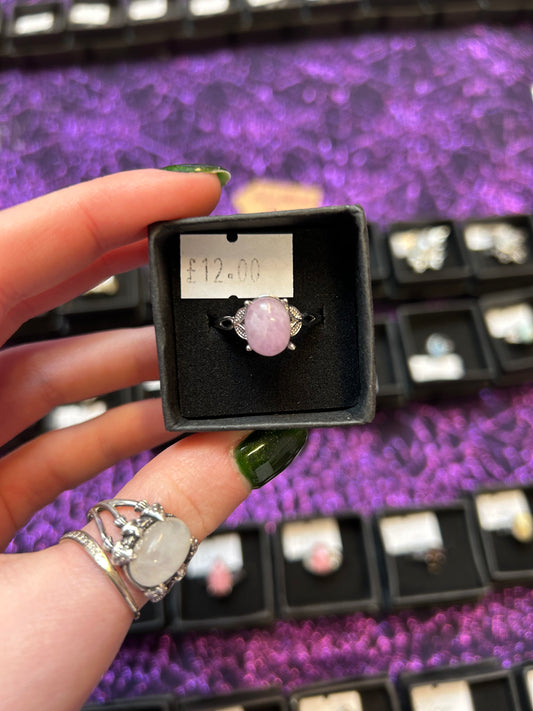 Kunzite gemstone adjustable ring