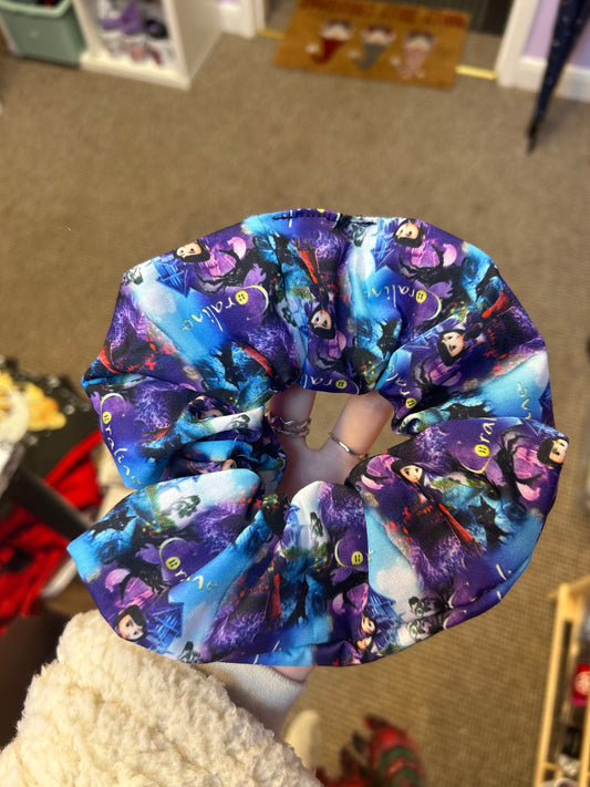 Other world girl hair scrunchie