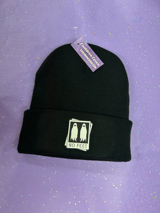 No feet beanie