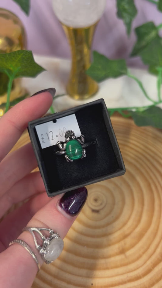 Malachite money frog gemstone adjustable ring