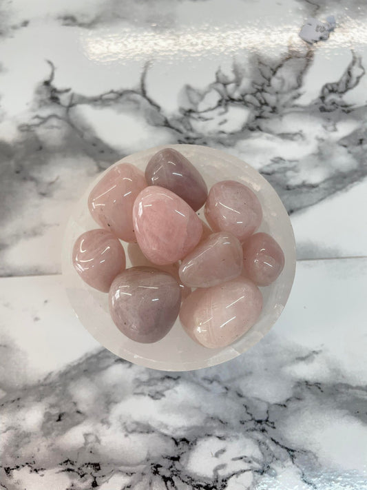 rose quartz crystal tumblestone