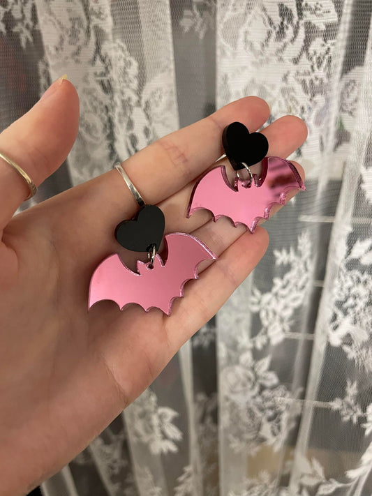 heart stud bats Acrylic Earrings