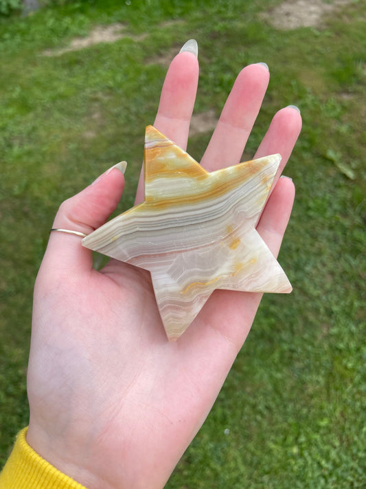 Green onyx polished Crystal star