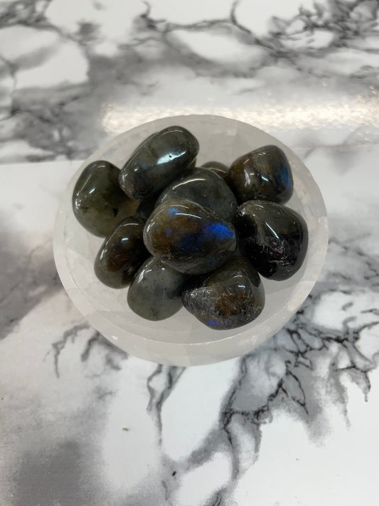 Labradorite polished Tumblestone