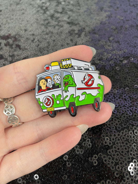 Ghostbusters horror van enamel pin